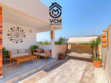 VENTA DE CASA RESIDENCIAL CON ALBERCA, ROOF GARDEN Y JARDIN PROPIO EN YAUTEPEC