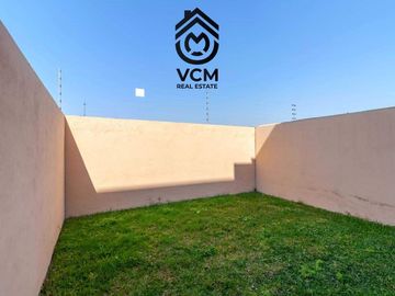 VENTA DE CASA RESIDENCIAL CON ALBERCA, ROOF GARDEN Y JARDIN PROPIO EN YAUTEPEC
