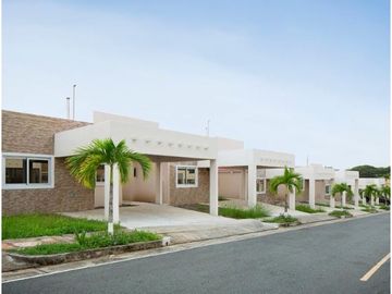 VENTA DE CASA EN ARRAIJAN COUNTRY CLUB