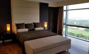 Modern 3BR Luxury Condo in Pacific Plaza Towers BGC for Sale