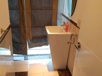 Modern 3BR Luxury Condo in Pacific Plaza Towers BGC for Sale