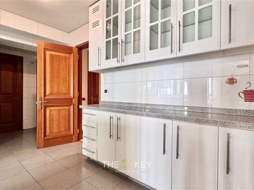 Departamento en Venta en Subida Santa Teresa - Raimundo Larrain