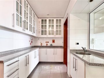 Departamento en Venta en Subida Santa Teresa - Raimundo Larrain