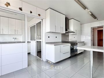 Departamento en Venta en Subida Santa Teresa - Raimundo Larrain