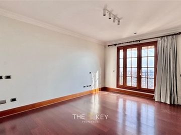Departamento en Venta en Subida Santa Teresa - Raimundo Larrain