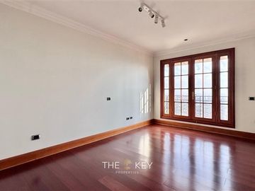 Departamento en Venta en Subida Santa Teresa - Raimundo Larrain