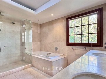 Departamento en Venta en Subida Santa Teresa - Raimundo Larrain