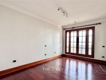 Departamento en Venta en Subida Santa Teresa - Raimundo Larrain