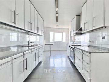 Departamento en Venta en Subida Santa Teresa - Raimundo Larrain