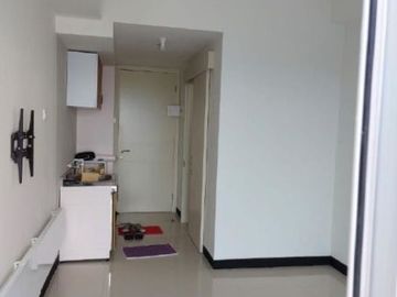 APARTEMEN EASTCOAST MANSION TOWER AMOR