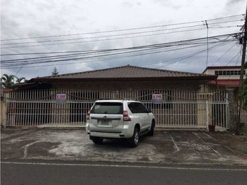 DOLEGUITA, VENTA/ALQUILER DE CASA ESPACIOSA Y REMODELADA