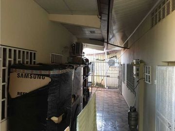 DOLEGUITA, VENTA/ALQUILER DE CASA ESPACIOSA Y REMODELADA