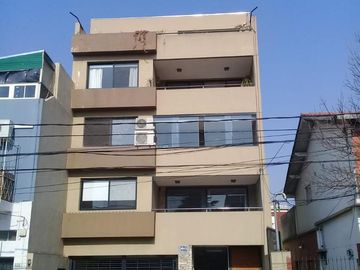 Departamento 3/ 4 ambientes -  137 metros  - Olivos-Golf - terraza - parrilla - cochera