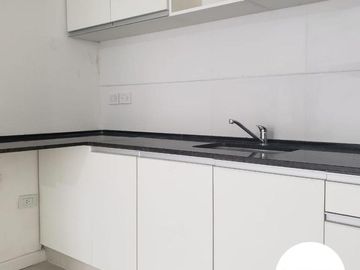 Exclusivo 2 ambientes  Sanabria 2400 Villa Devoto con balcon  Parrilla