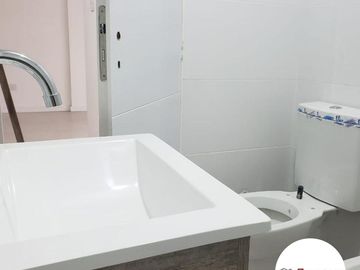 Exclusivo 2 ambientes  Sanabria 2400 Villa Devoto con balcon  Parrilla