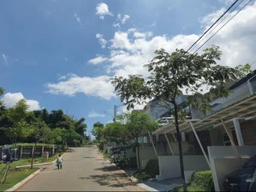RUMAH SIAP HUNI DI PADASUKA PASIRLAYUNG BANDUNG KOTA 5 MENIT KE TERMINAL CICAHEUM