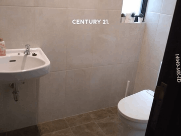 Disewakan Cepat Rumah Terawat Semi Furnished Kebayoran Residence