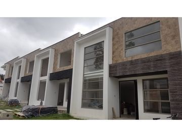 casas por estrenar en venta en las pencas san sebastian sayausi