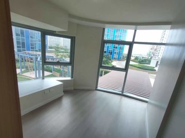 2 BEDROOM FOR SALE IN SIX SENSES NEAR MALL OF ASIA PASAY