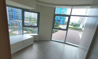 2 BEDROOM FOR SALE IN SIX SENSES NEAR MALL OF ASIA PASAY