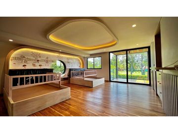 Venta Casa Campestre Luxury Llanogrande con Pesebreras USO COMERCIAL