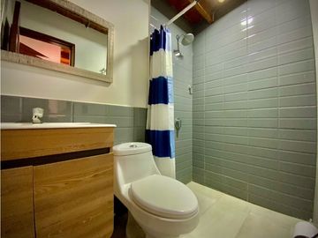 Venta Casa Campestre Luxury Llanogrande con Pesebreras USO COMERCIAL