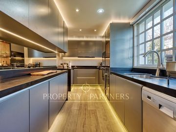 Linda y moderna casa en venta, excelente estado y ubicación privilegiada, en el corazón de Peñalolén