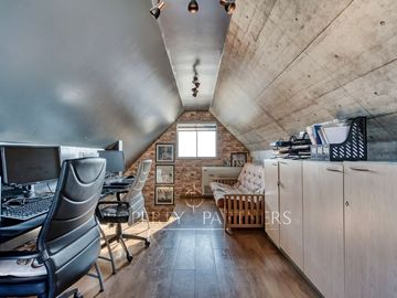 Linda y moderna casa en venta, excelente estado y ubicación privilegiada, en el corazón de Peñalolén
