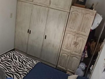 2 CASAS EN VENTA S/LOTE PROPIO P/2 FLIAS. LANUS O. ZONA CONSULTORIOS (ideal para uso profesional)