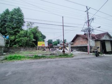 Cicil 6X Tanpa Bunga, Kavling Selatan Jl Solo