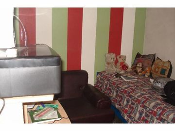 Importante casa garaje patio terraza, 3 dormitorios, 2 baños, gran cocina comedor, estilo moderno