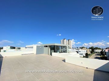 Casa de Lujo en Venta, Puerta las Lomas, Zona Andares, Zapopan