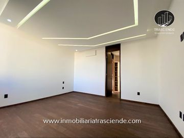 Casa de Lujo en Venta, Puerta las Lomas, Zona Andares, Zapopan