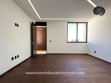 Casa de Lujo en Venta, Puerta las Lomas, Zona Andares, Zapopan