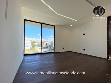 Casa de Lujo en Venta, Puerta las Lomas, Zona Andares, Zapopan