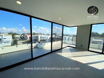 Casa de Lujo en Venta, Puerta las Lomas, Zona Andares, Zapopan