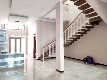 Rumah Baru 2 Lantai Luas 123 Kalpataru Sukarno Hatta Malang