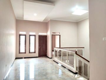 Rumah Baru 2 Lantai Luas 123 Kalpataru Sukarno Hatta Malang