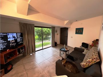 VENTA CASA EN CARLOS PAZ CON VISTA, CENTRICA APTO CDTO