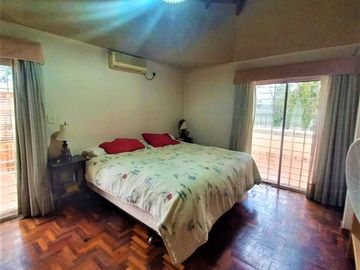 GREENWOOD VENDE HERMOSA Y AMPLIA PROPIEDAD EN GODOY CRUZ, EXCELENTE CALIDAD CONSTRUCTIVA Y UBICACION INMEJORABLE