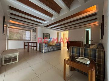 🌊 ¡VIVE FRENTE AL MAR CON TODAS LAS COMODIDADES!
📍 Malecón San Martín – Ancón
✨ Hermoso departamento en venta con una espectacular vista directa al