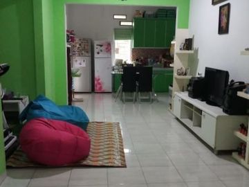 Dijual rumah dilingkungan yang asri, nyaman, di ciledug