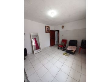 CASA EN VENTA PISO 1 + 2 APTOS EN 2 PISO BARIO LAS GAVIOTAS