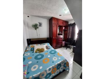 CASA EN VENTA PISO 1 + 2 APTOS EN 2 PISO BARIO LAS GAVIOTAS