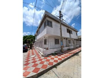 CASA EN VENTA PISO 1 + 2 APTOS EN 2 PISO BARIO LAS GAVIOTAS