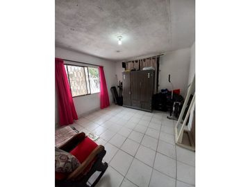 CASA EN VENTA PISO 1 + 2 APTOS EN 2 PISO BARIO LAS GAVIOTAS