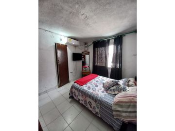CASA EN VENTA PISO 1 + 2 APTOS EN 2 PISO BARIO LAS GAVIOTAS