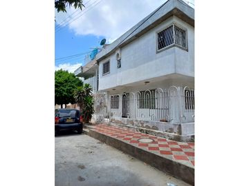 CASA EN VENTA PISO 1 + 2 APTOS EN 2 PISO BARIO LAS GAVIOTAS