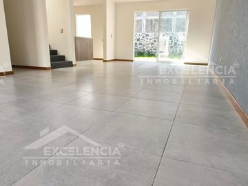 VENTA DE CASA NUEVA EN COLONIA DEFENSORES DE PUEBLA.