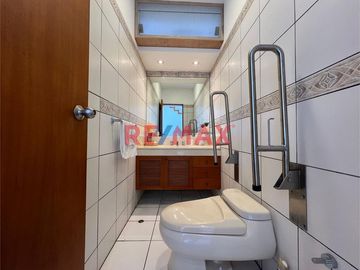 ¡Descubre tu refugio ideal en Santa María del Mar!

🏖️ Excelente Casa de Playa en Santa María del Mar a un paso del Club Esmeralda

Presentamos un